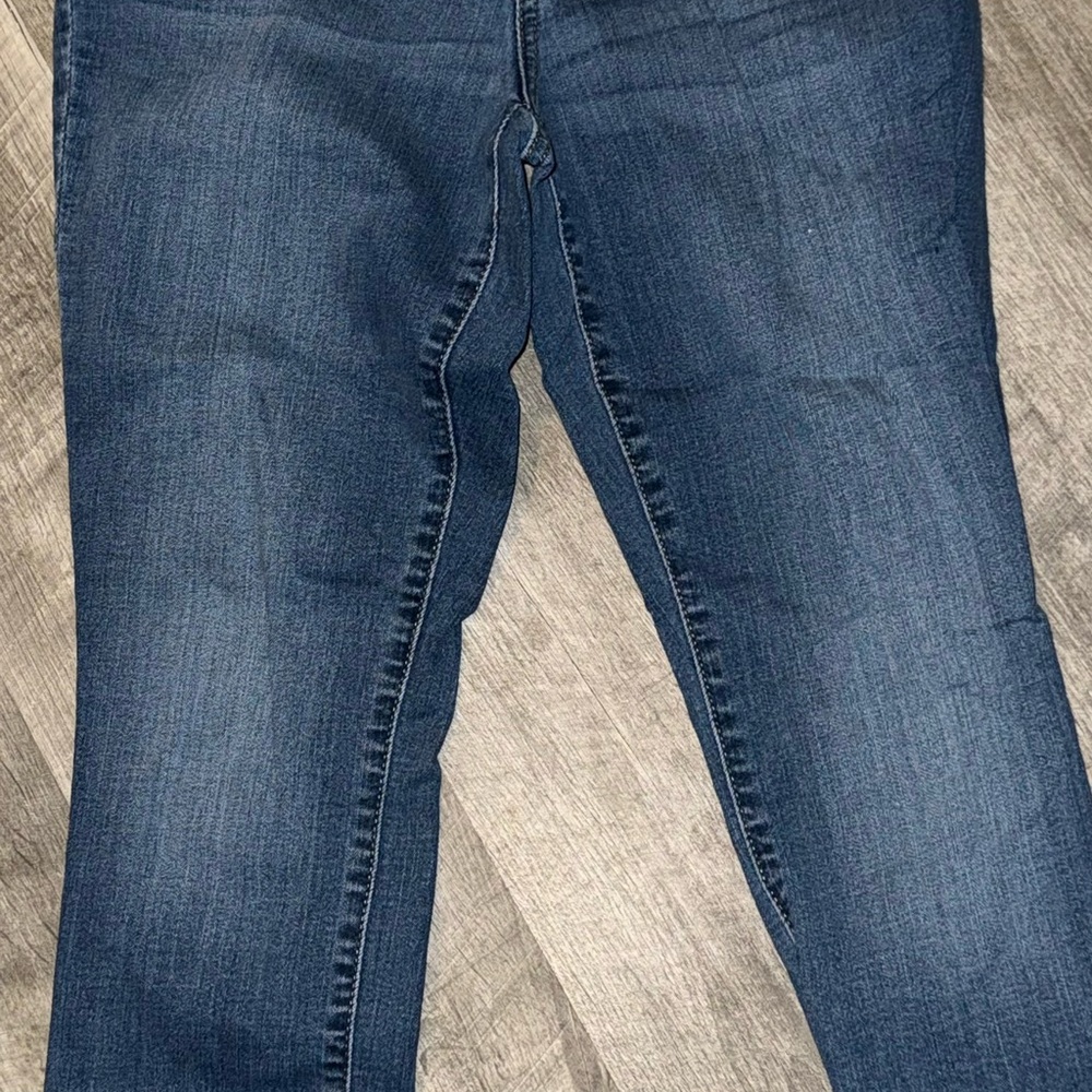 Universal Thread High Rise Blue Jeans